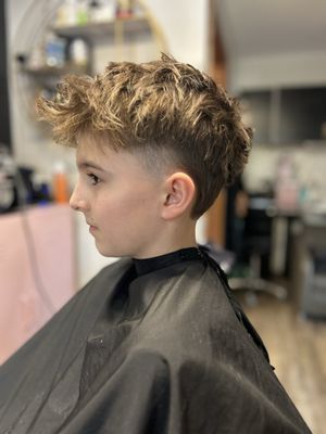 Naperville Hair Color – Enhance Your Beauty with Professional Color Experts