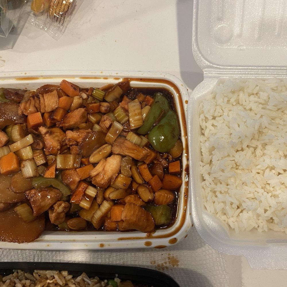 Eat Nine House: Menikmati Beragam Hidangan Asia Berkualitas dalam Satu Tempat Eat Nine House: Menikmati Beragam Hidangan Asia Berkualitas dalam Satu Tempat